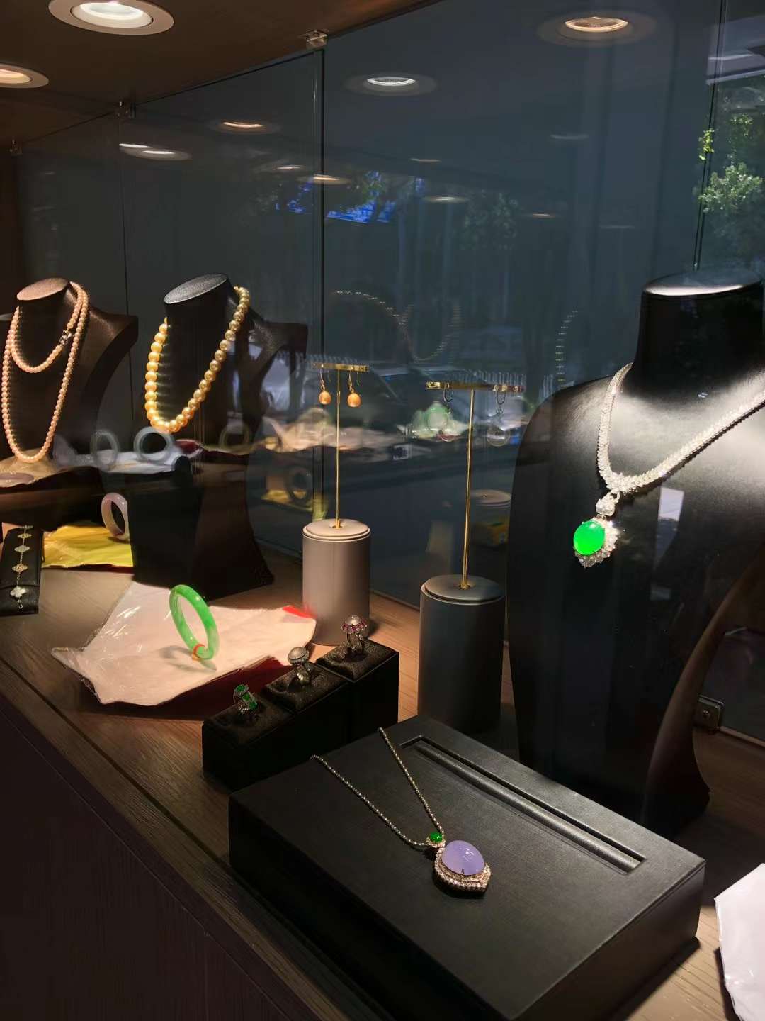 Custom-Made Luxury Jewellery – Crafted Just for You